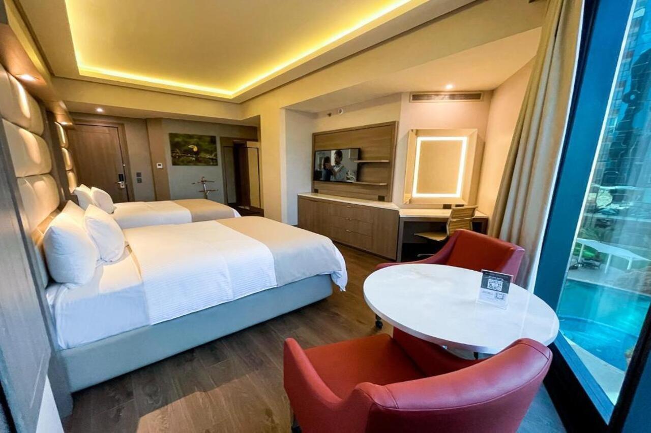 Safi Royal Luxury Metropolitan Hotel San Pedro Garza Garcia Ngoại thất bức ảnh Deluxe room