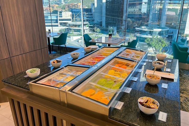 Safi Royal Luxury Metropolitan Hotel San Pedro Garza Garcia Ngoại thất bức ảnh A salad bar at a restaurant